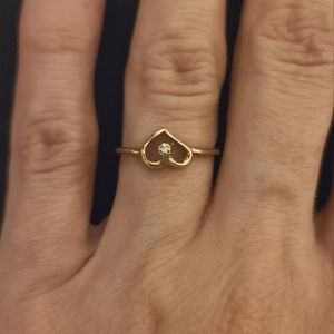 Gold heart ring with small diamond size 4